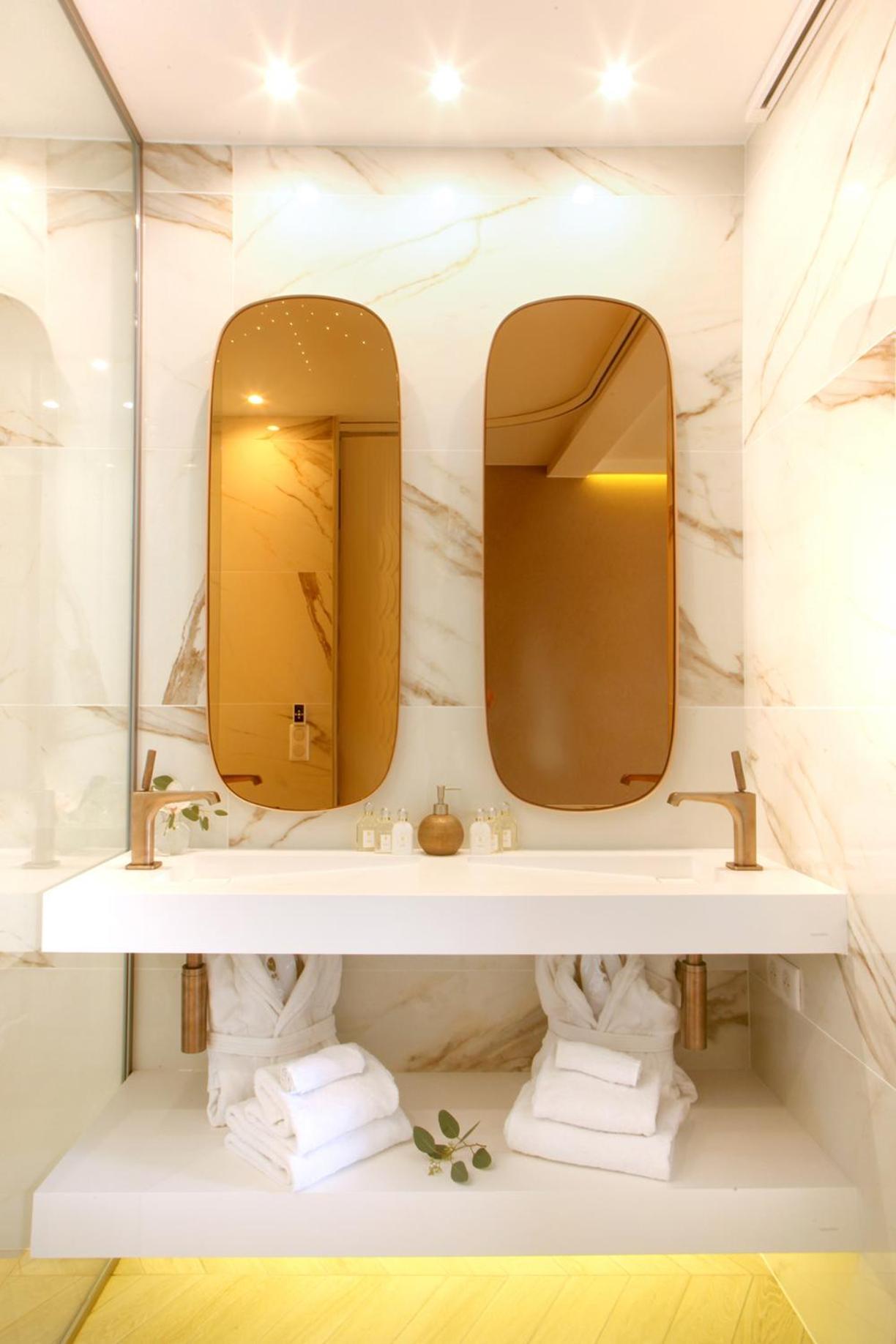 superior chic room